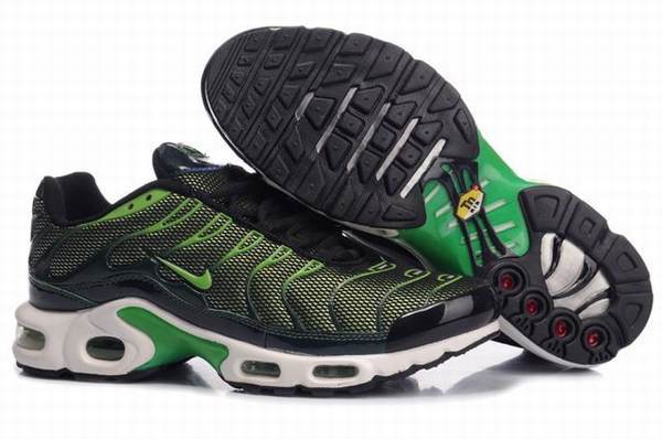 nike tn junior size 4